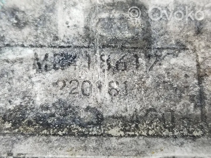 Mitsubishi Outlander Радиатор интеркулера ME418616