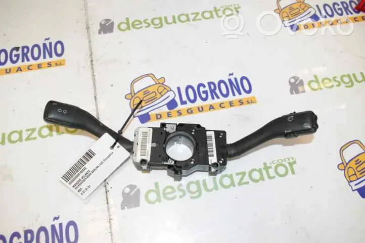 Volkswagen Bora Pulsanti/interruttori sul volante 8L0953513G