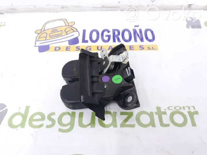 Audi A4 S4 B5 8D Blocco chiusura del portellone 8D9827520A