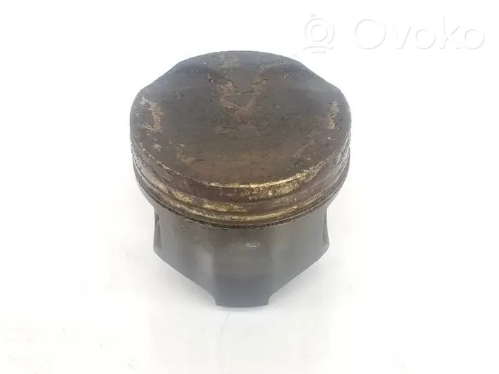 Suzuki Swift Piston avec bielle 1211185E000A0