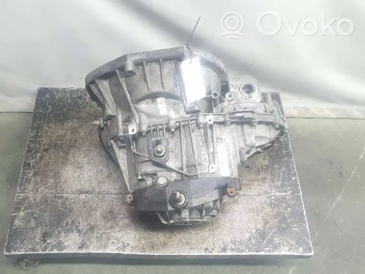 Renault Trafic I Manual 5 speed gearbox PA0010
