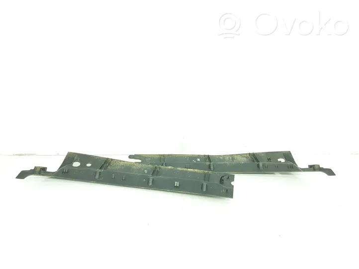 Iveco Daily 4th gen Wiper trim 3800487