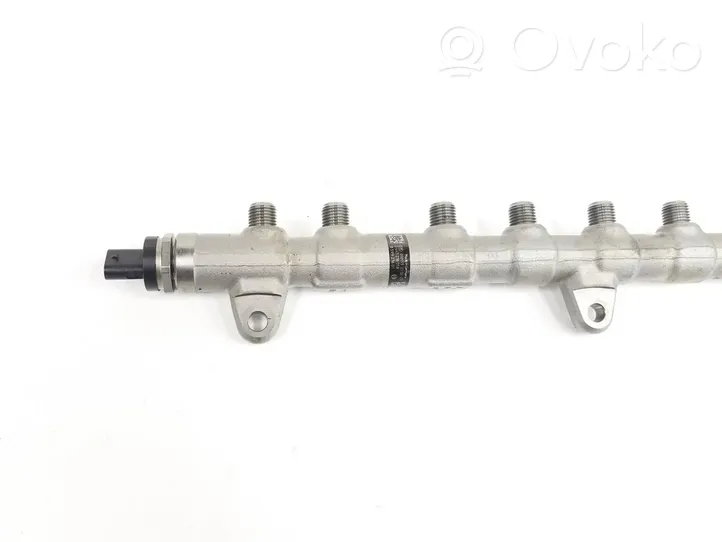 BMW X5 G05 Tuyau de conduite principale de carburant 13538599216