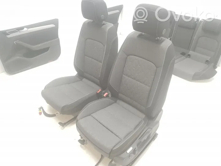 Volkswagen Passat Alltrack Seat set 