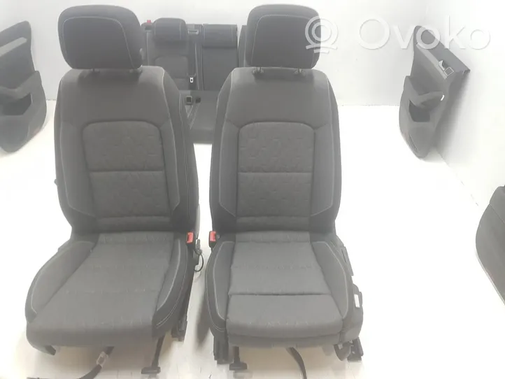 Volkswagen Passat Alltrack Seat set 