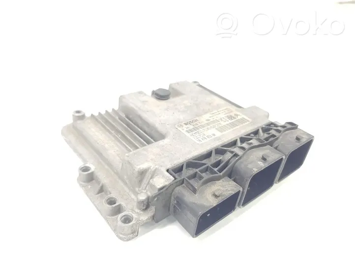 Peugeot Expert Moottorin ohjainlaite/moduuli 9807885980