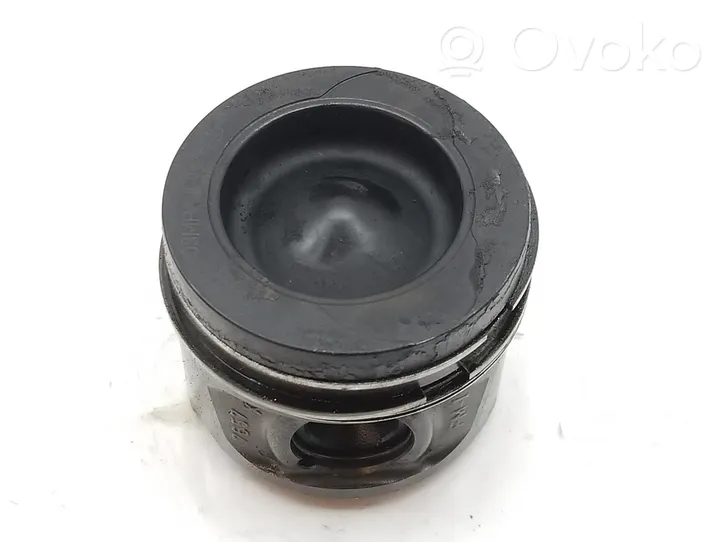 Renault Megane III Piston avec bielle 120A18655R