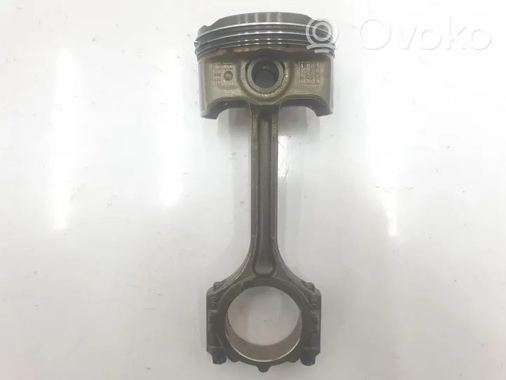 Hyundai i10 Piston with connecting rod 2304104020