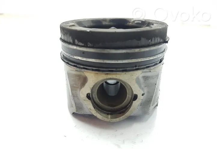 KIA Ceed Piston with connecting rod 234A02A920