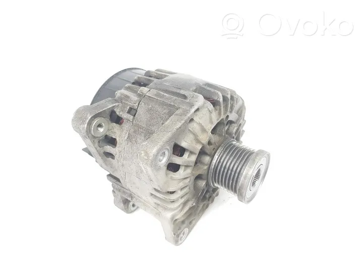 Renault Trafic I Alternator 8200404459