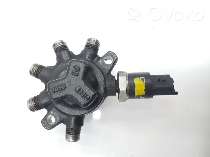 Renault Kangoo I Tuyau de conduite principale de carburant 8200057345