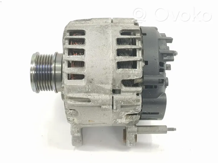 Volkswagen Caddy Generatore/alternatore 05L903026C