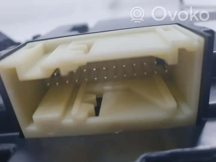 Volkswagen Caddy Panel oświetlenia wnętrza kabiny 6L0947415
