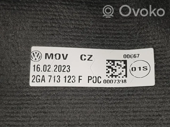 Volkswagen T-Roc Drążek / Pokrętło zmiany biegów 2GA713123F