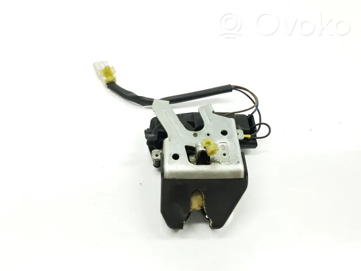 Chevrolet Epica Tailgate lock latch 96636677