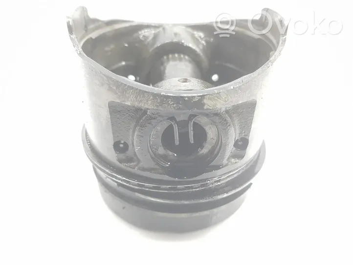 Mitsubishi Montero Piston avec bielle MD103307