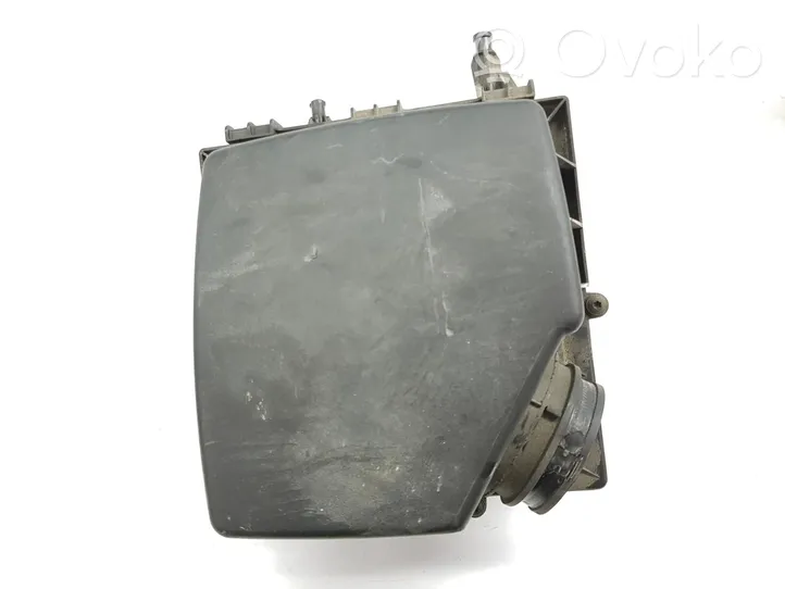 Opel Corsa E Air filter box 475647