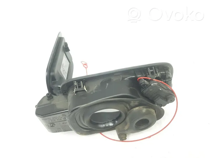 Audi A4 S4 B9 Tappo del serbatoio del carburante 8W0809907