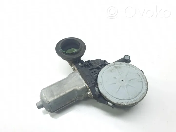 Toyota Land Cruiser (J120) Priekinis varikliukas langų pakėlėjo 8572058010