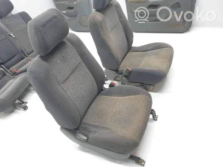 Toyota Land Cruiser (J120) Fotele / Kanapa / Komplet ENTELA