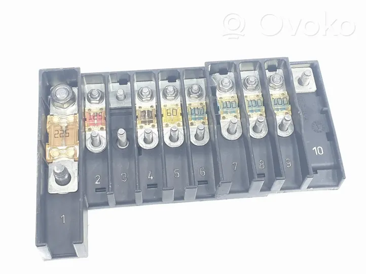 Volkswagen Transporter - Caravelle T6 Fuse module 7H0937550A