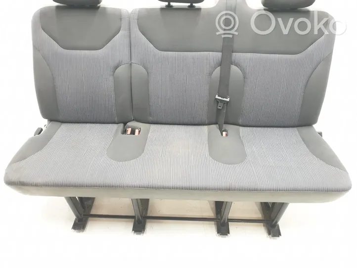 Opel Vivaro Zweite Sitzreihe ENTELA
