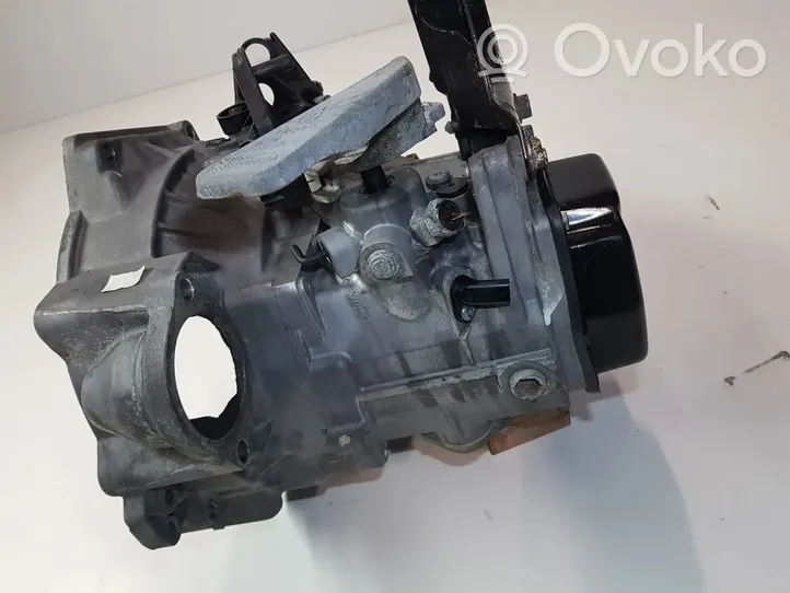 Volkswagen Polo IV 9N3 Mechaninė 6 pavarų dėžė 