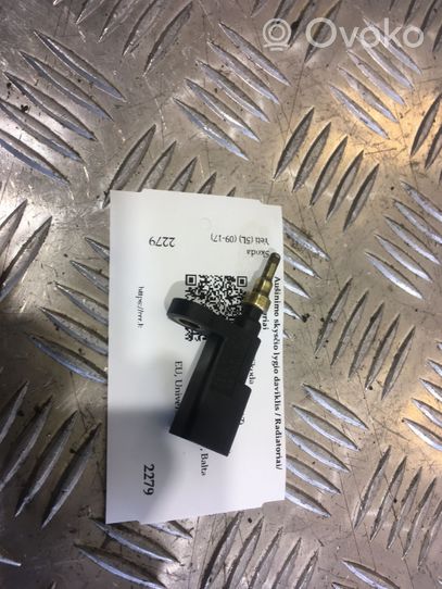 Skoda Yeti (5L) Dzesēšanas šķidruma līmeņa sensors 03F919501A