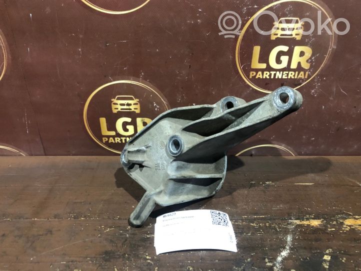 Opel Astra J Supporto di montaggio scatola del cambio 13248661