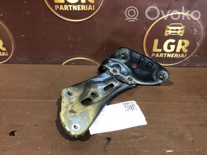 Skoda Octavia Mk2 (1Z) Supporto di montaggio del parafango 1Z0821142