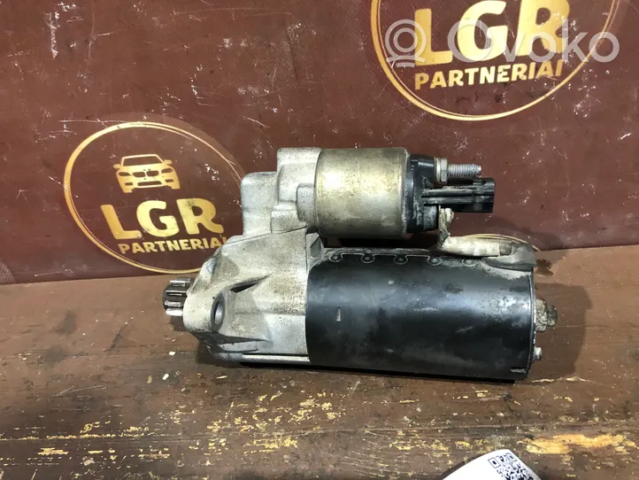 Volkswagen Caddy Starter motor 02E911023H