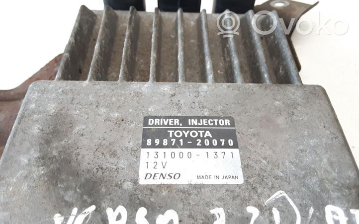 Toyota Corolla Verso AR10 Sterownik / Moduł wtrysków 8987120070