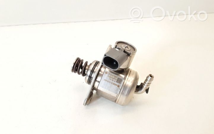 Audi A4 S4 B9 Pompe d'injection de carburant à haute pression 04E127025D