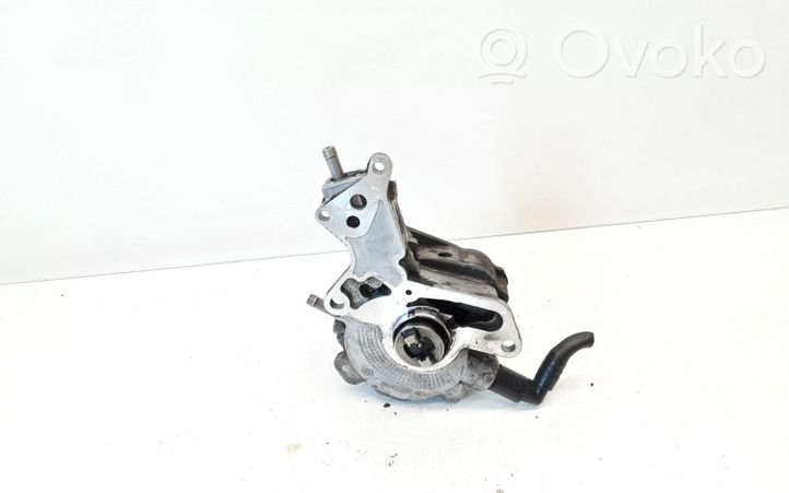 Audi A3 S3 A3 Sportback 8P Vacuum pump 038145209K