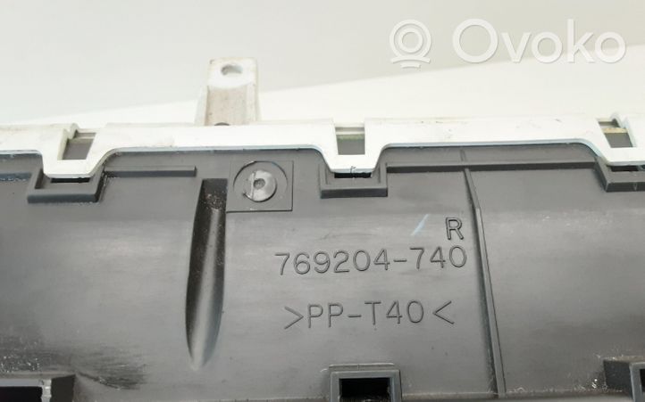 Toyota Prius (XW20) Nopeusmittari (mittaristo) 769204740