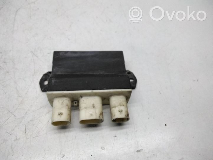 BMW 3 F30 F35 F31 Sterownik / Moduł elektrycznej klapy tylnej / bagażnika 7306797