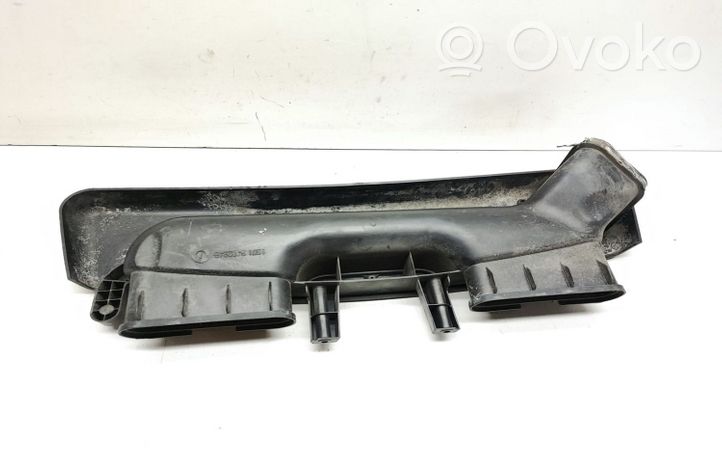 BMW X3 E83 Parte del condotto di aspirazione dell'aria 3402849