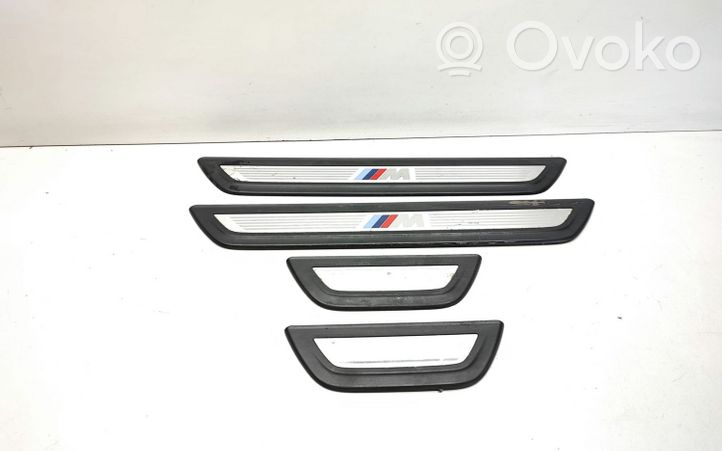 BMW X3 F25 Listwa progowa przednia 8050459
