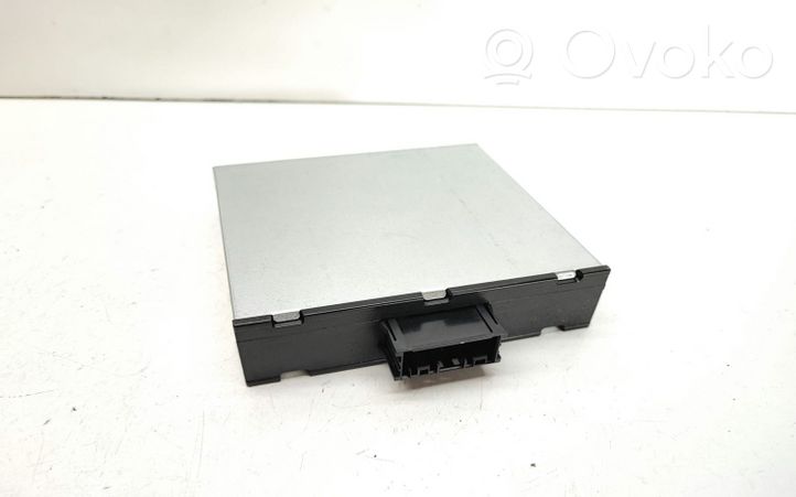 BMW X3 F25 Voltage converter/converter module 9233143