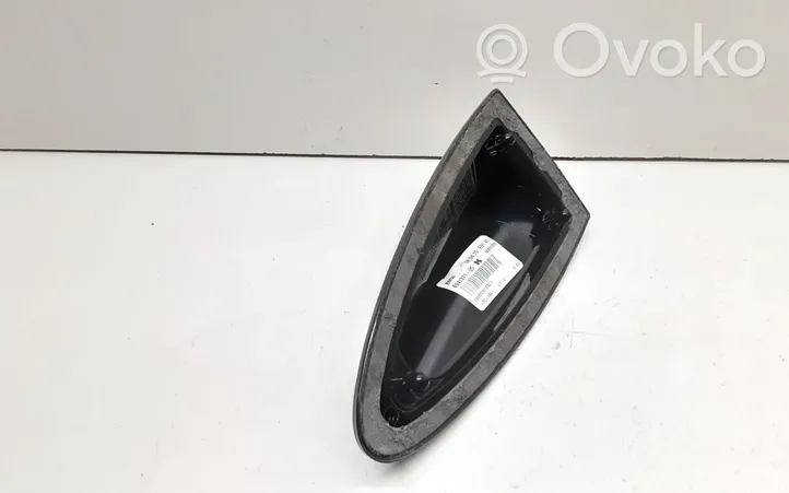 BMW X1 E84 Stogo (GPS) antenos dangtelis 6941371