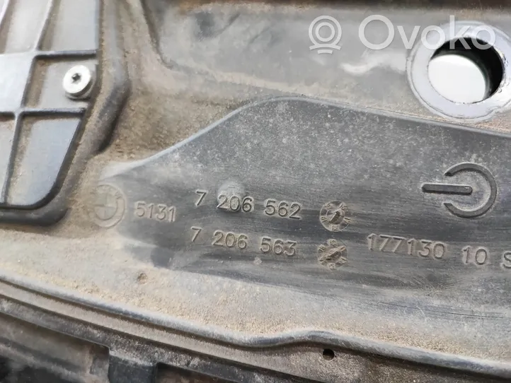 BMW 5 F10 F11 Заднее стекло 7206562