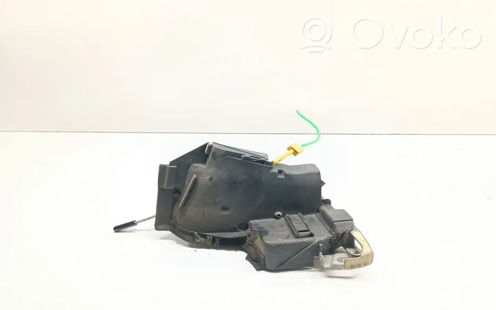 BMW 5 E39 Serratura portiera anteriore 8352165