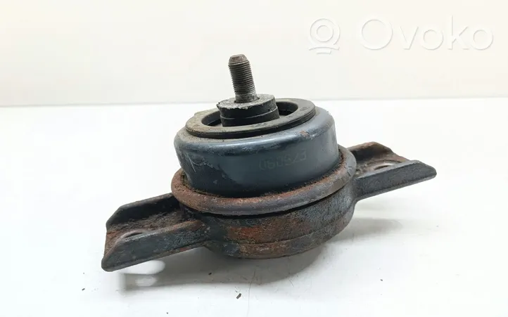 Hyundai Santa Fe Supporto di montaggio del motore 218122B500