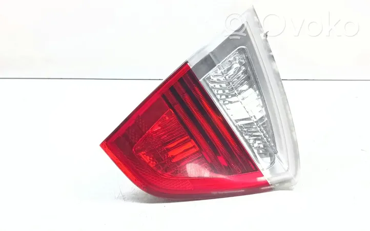 BMW 3 E90 E91 Lampy tylnej klapy bagażnika 