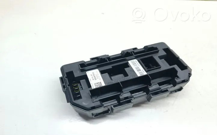 BMW 3 F30 F35 F31 Module de fusibles 9224879