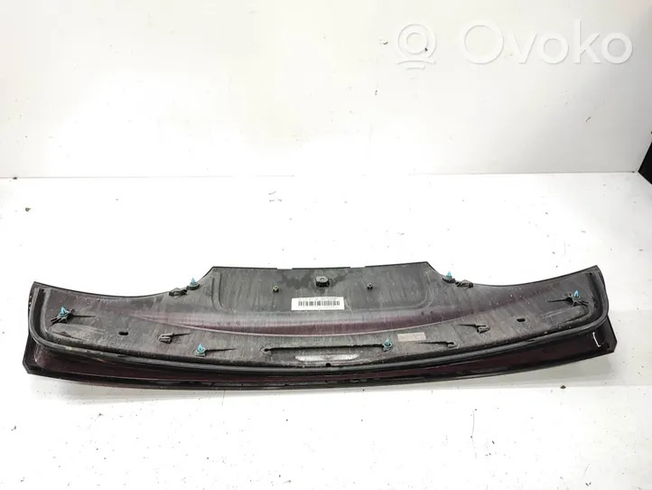 BMW 5 GT F07 Garniture de hayon 7200451