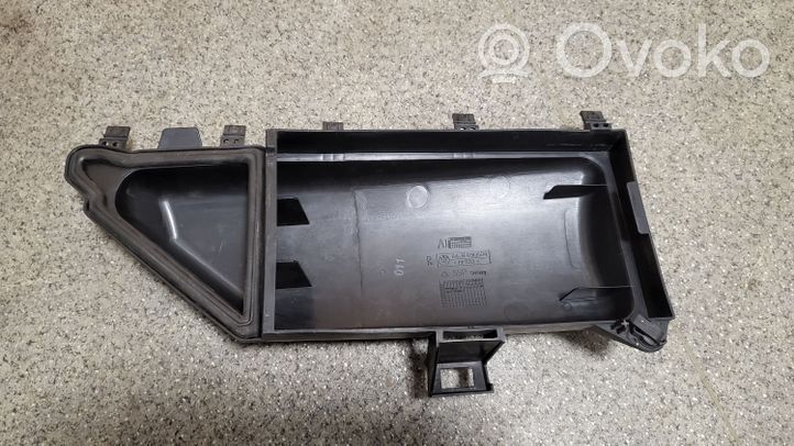 BMW 5 E60 E61 Coperchio micro filtro dell’aria abitacolo 64316913504