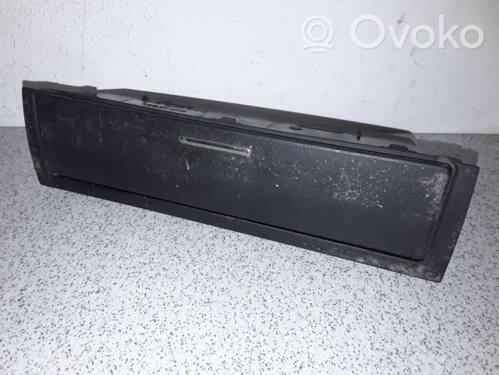 BMW 3 E46 Consolle centrale del vano portaoggetti 51168196115