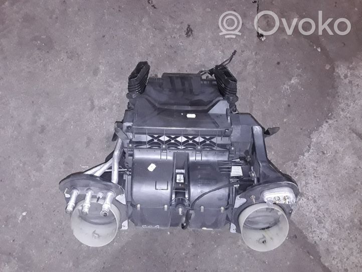 BMW 5 E39 Salono oro mazgo komplektas 6931680