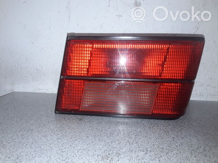 BMW 5 E34 Lampy tylnej klapy bagażnika 1379398